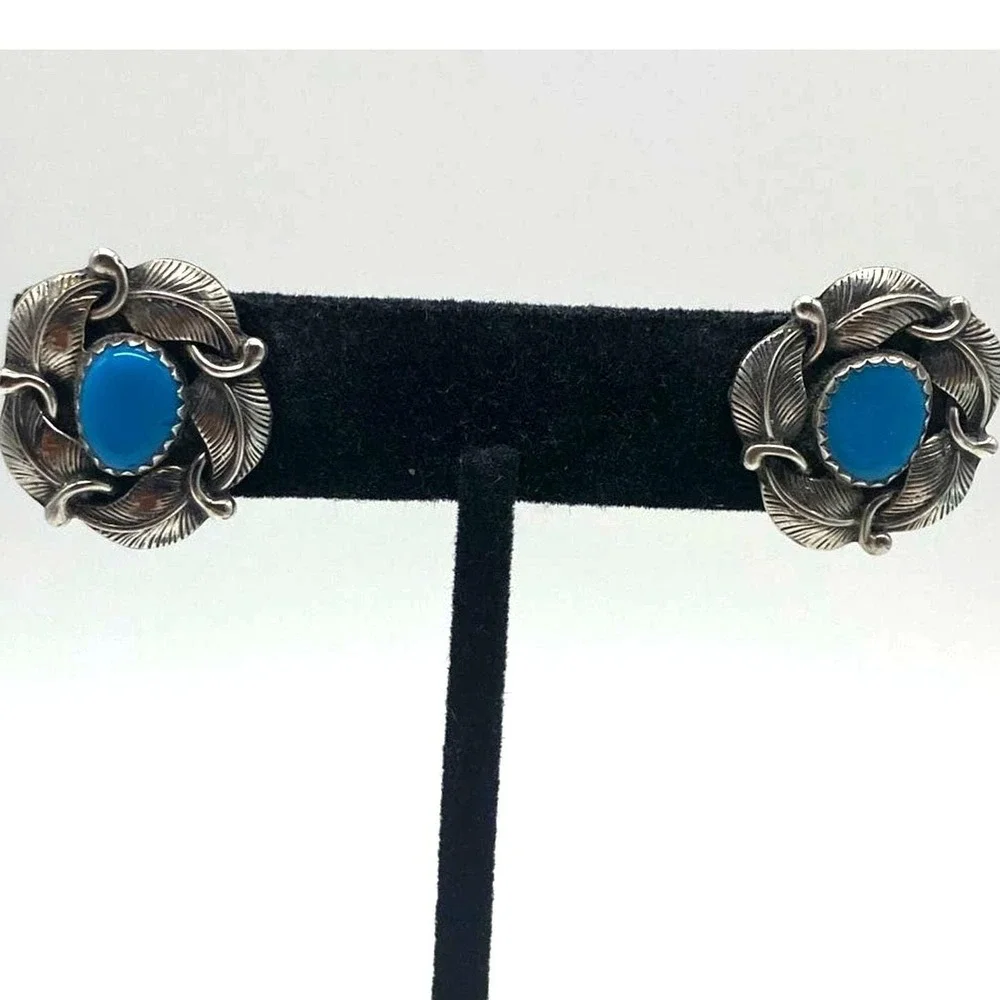 Vintage Old Navajo Sterling Turquoise pierced earrings signed AY‎